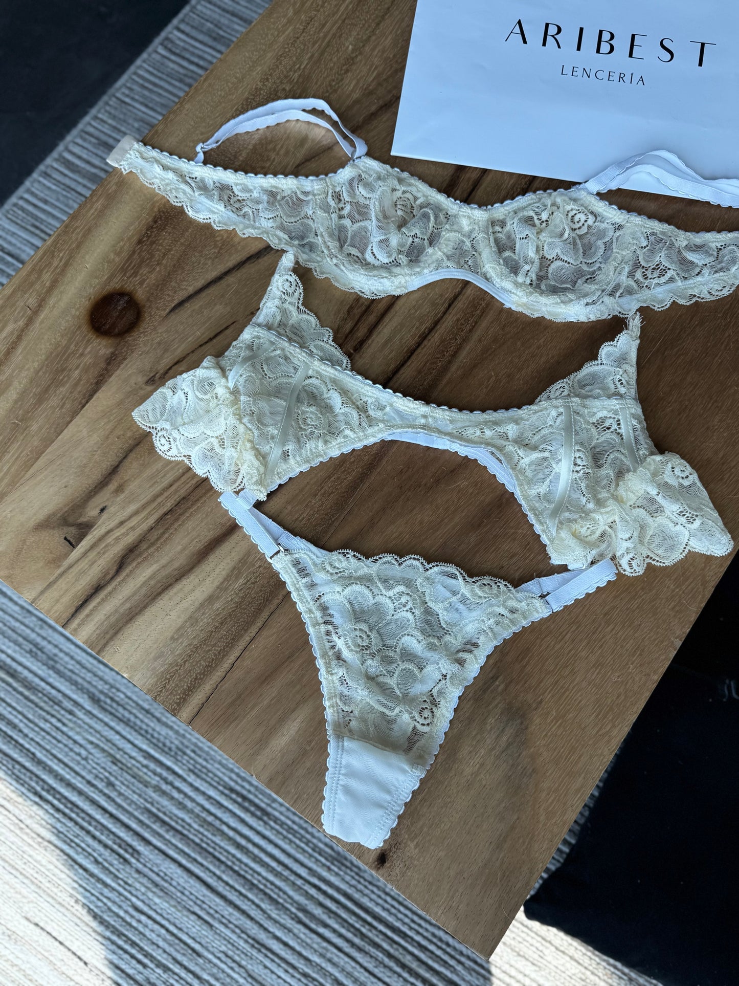 LIGUERO BELLE