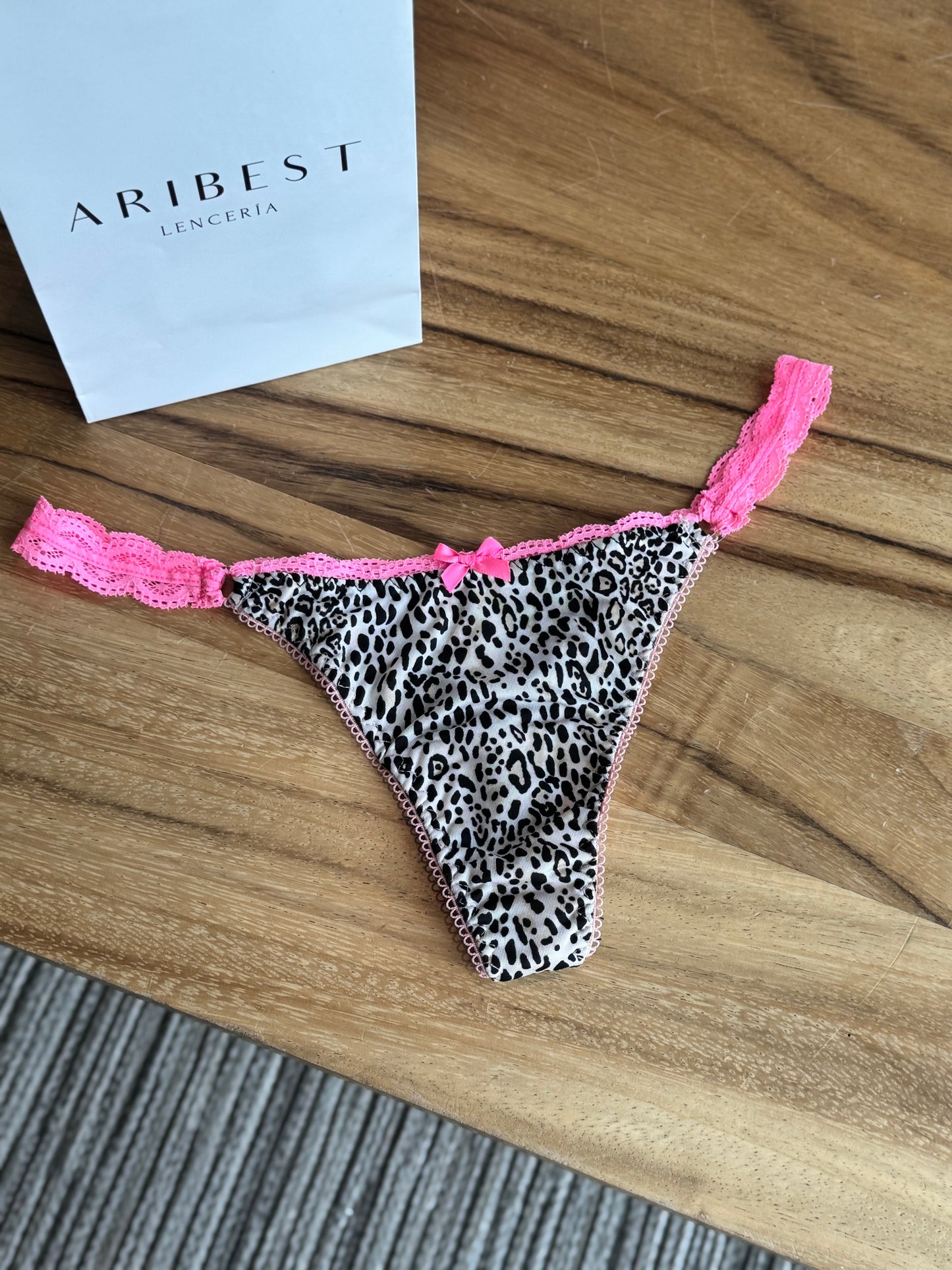 TANGA KENEDY