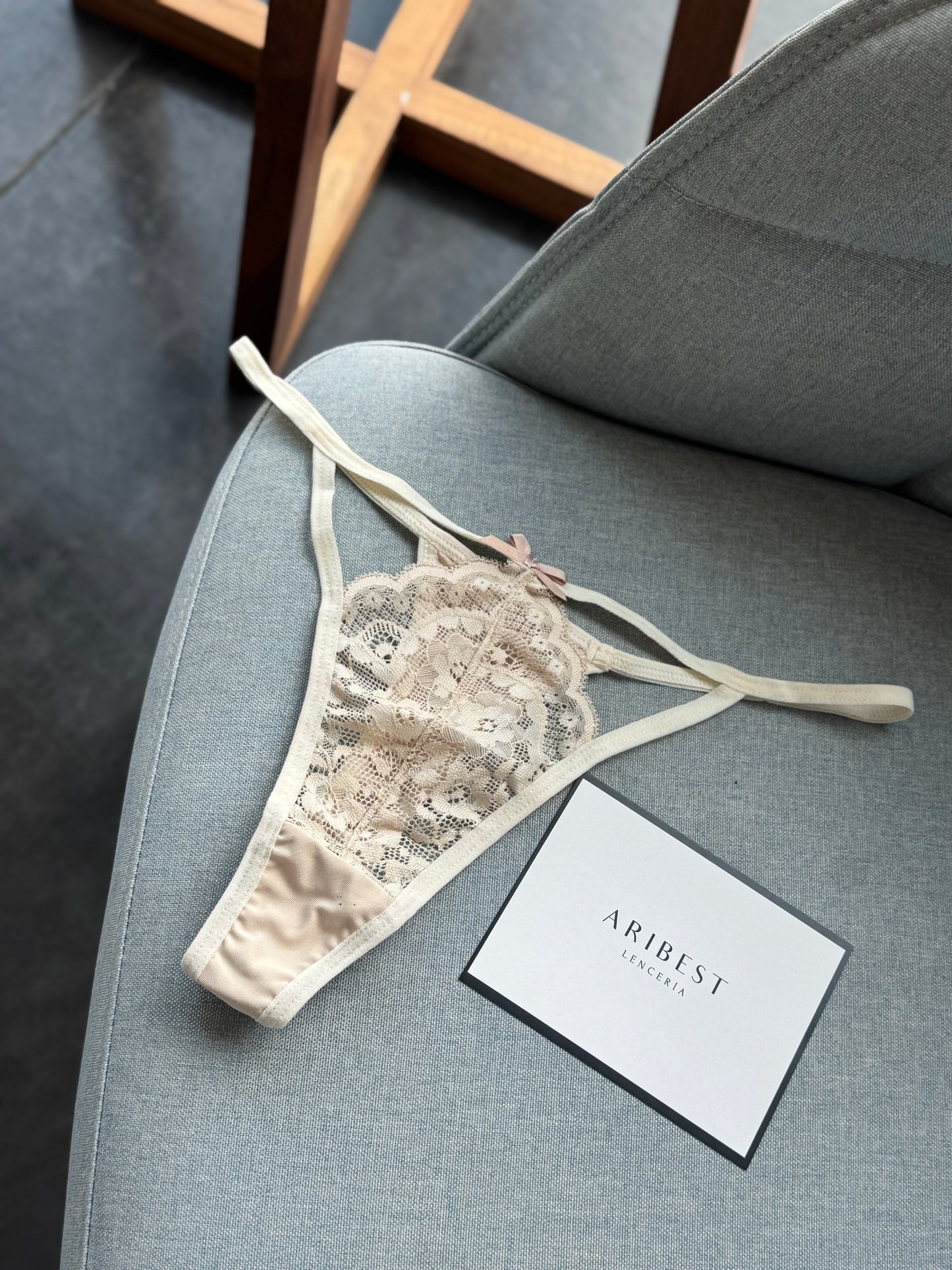 TANGA LILY