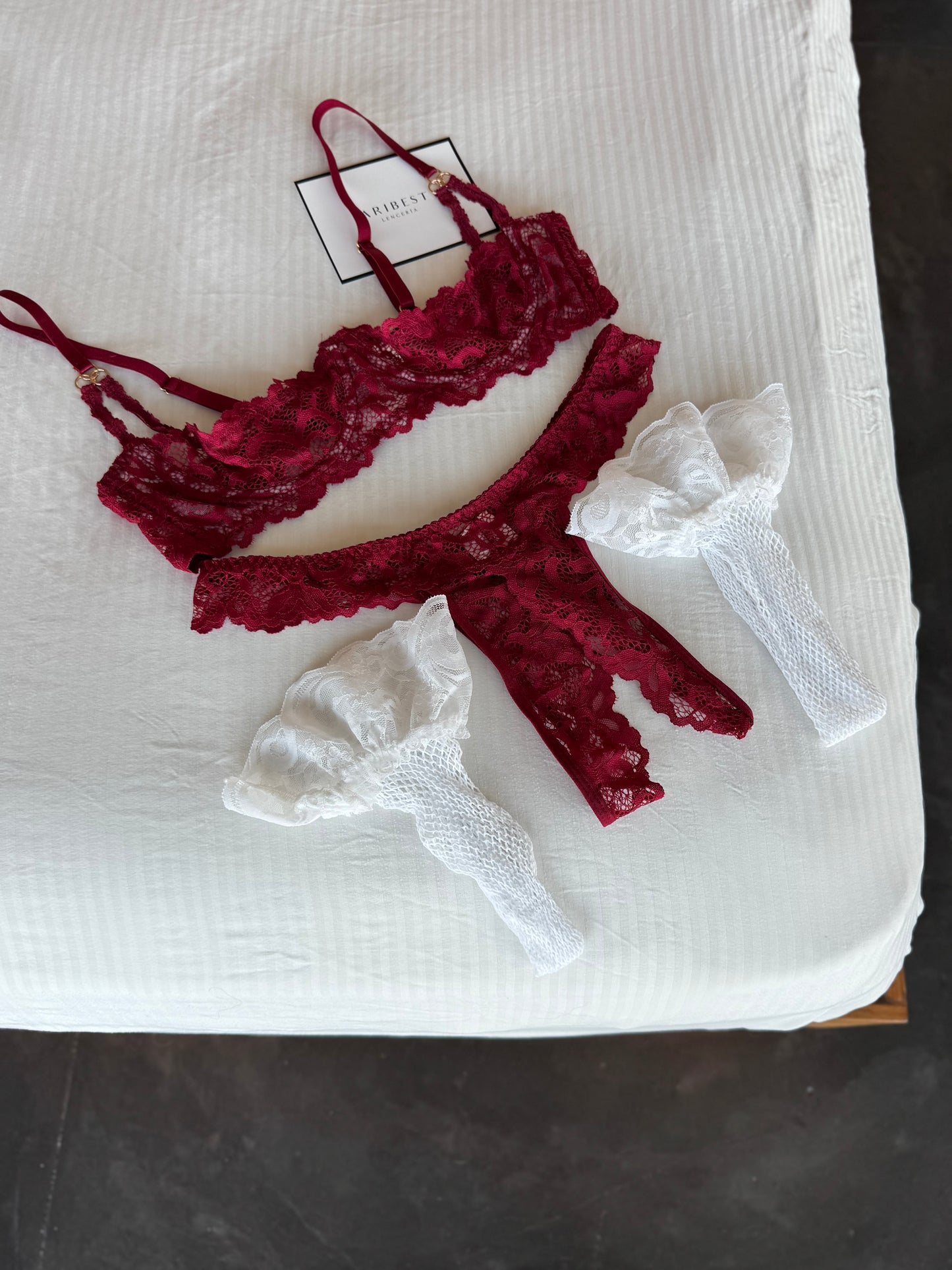 CONJUNTO CAYETANA
