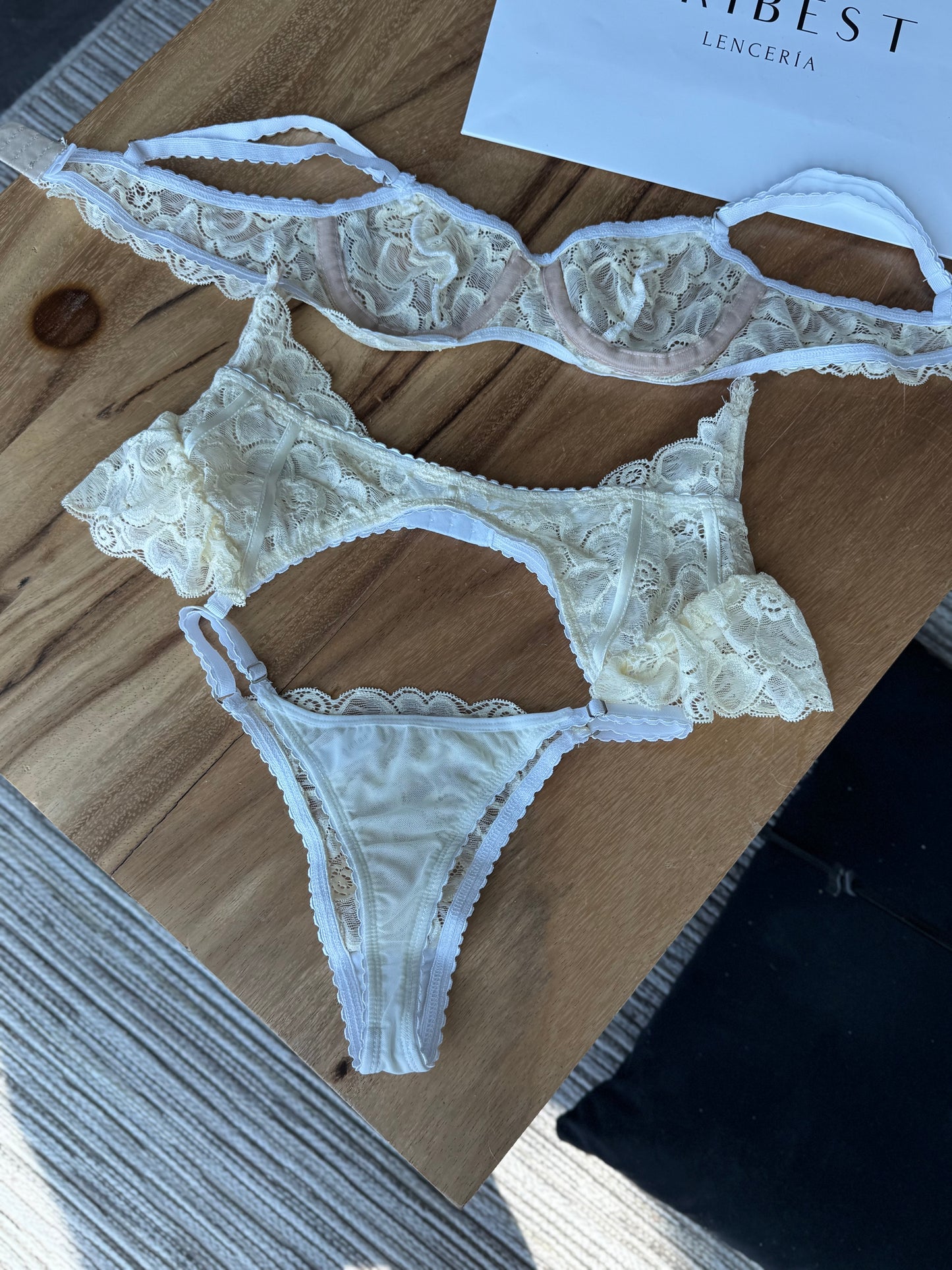 LIGUERO BELLE