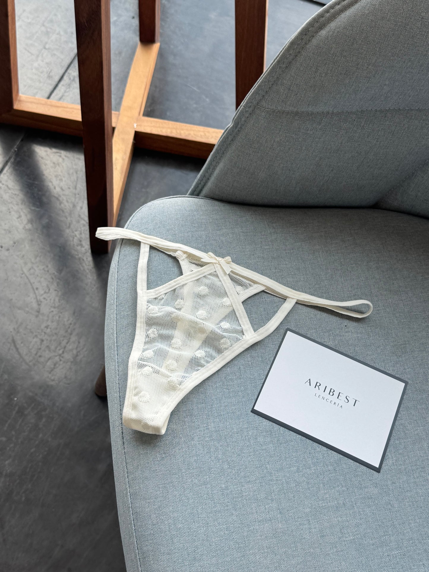 TANGA VIVENNE