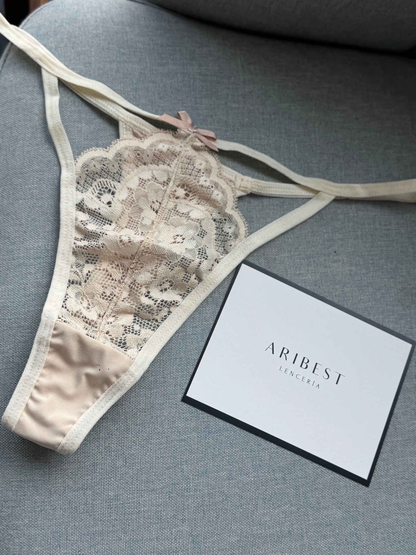 TANGA LILY