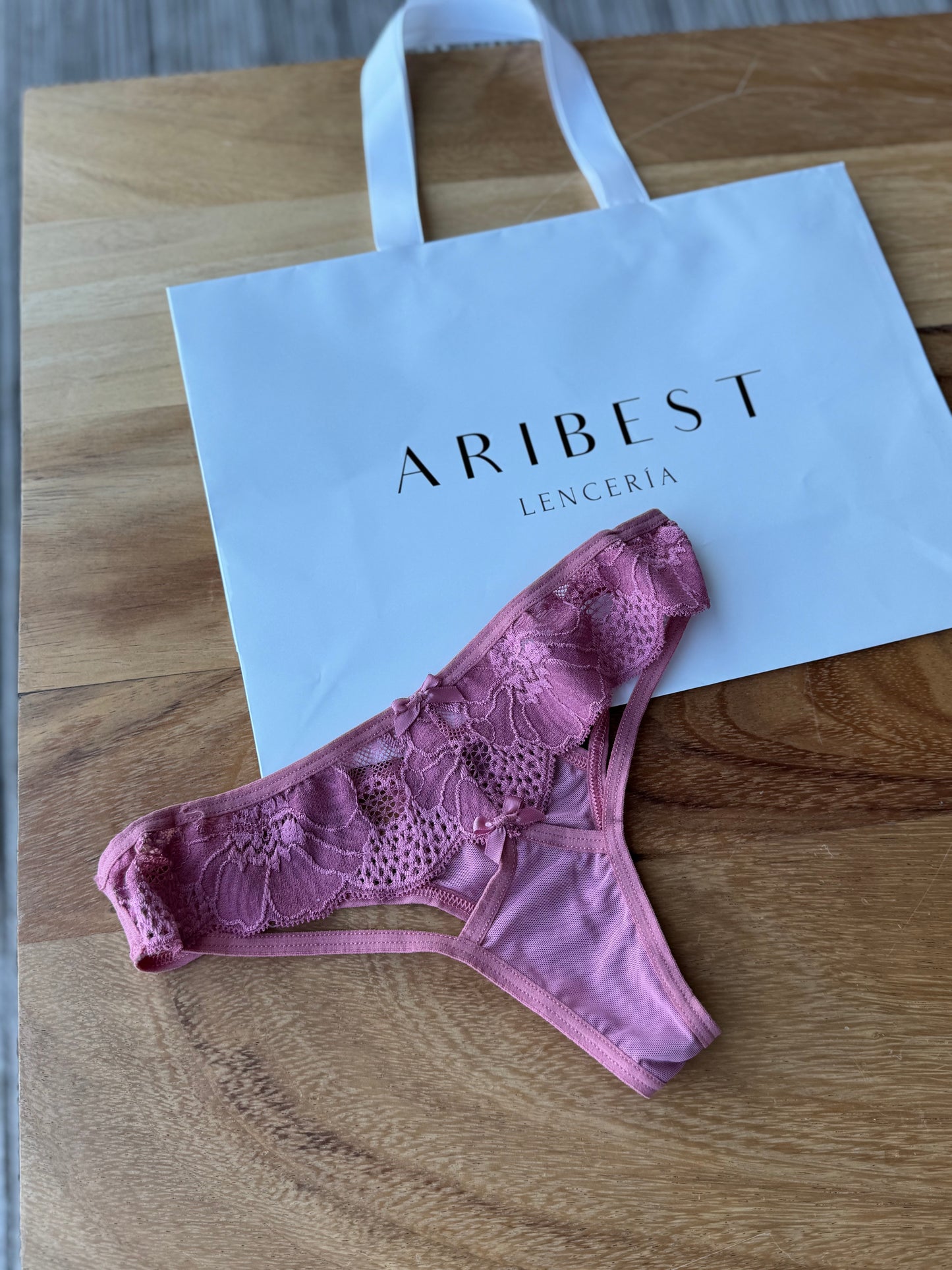 TANGA BRISEIS